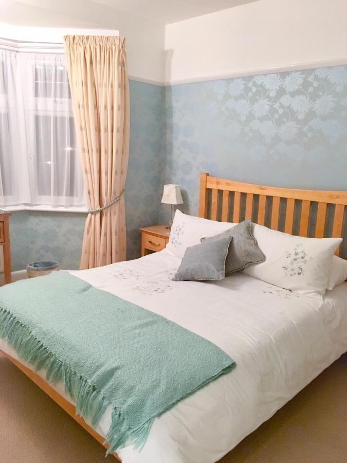 Bed and Breakfast Cherry Tree House Борнмут Екстер'єр фото